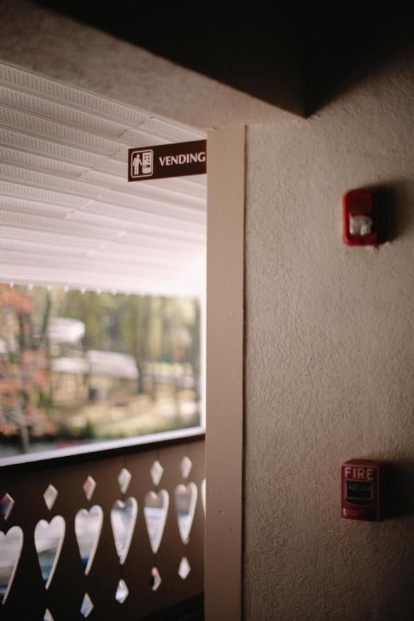 Riverbend Motel & Cabins ヘレン エクステリア 写真