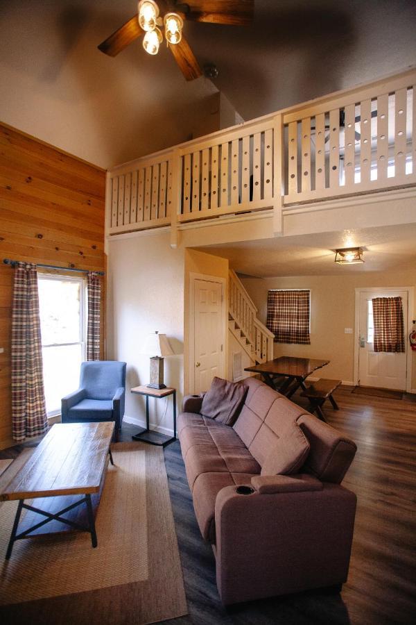 Riverbend Motel & Cabins ヘレン エクステリア 写真