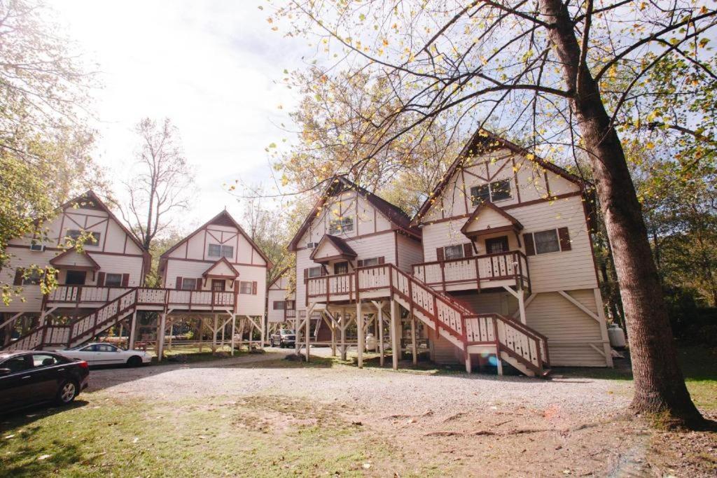 Riverbend Motel & Cabins ヘレン エクステリア 写真