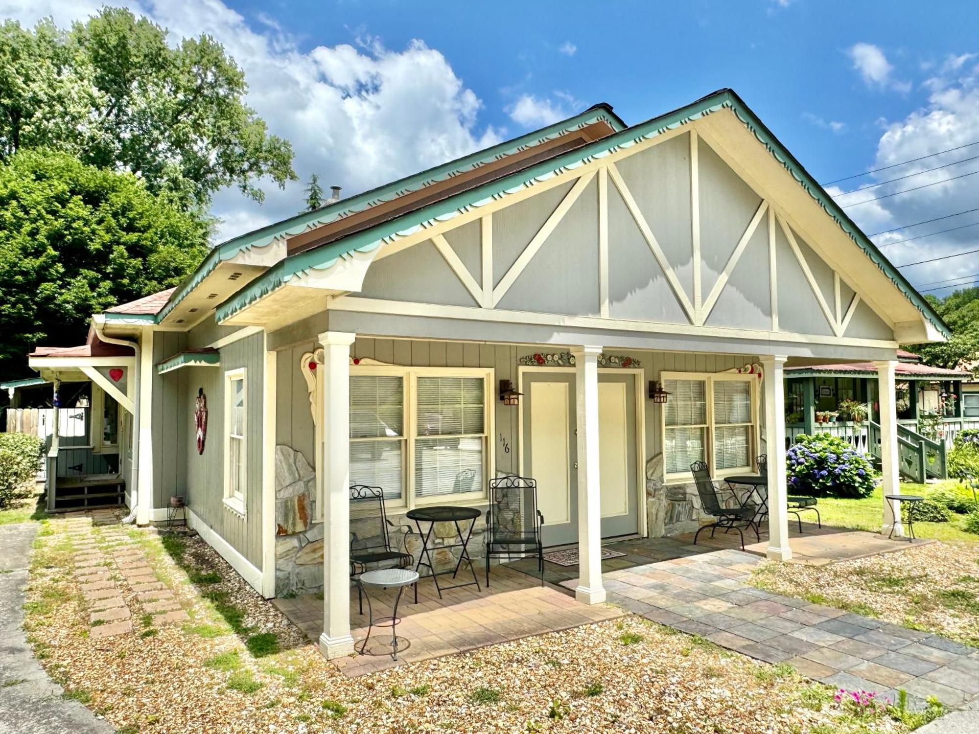 Riverbend Motel & Cabins ヘレン エクステリア 写真